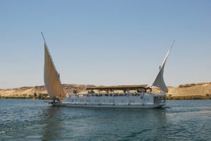 MS Amoura Dahabiya Crucero por El Nilo